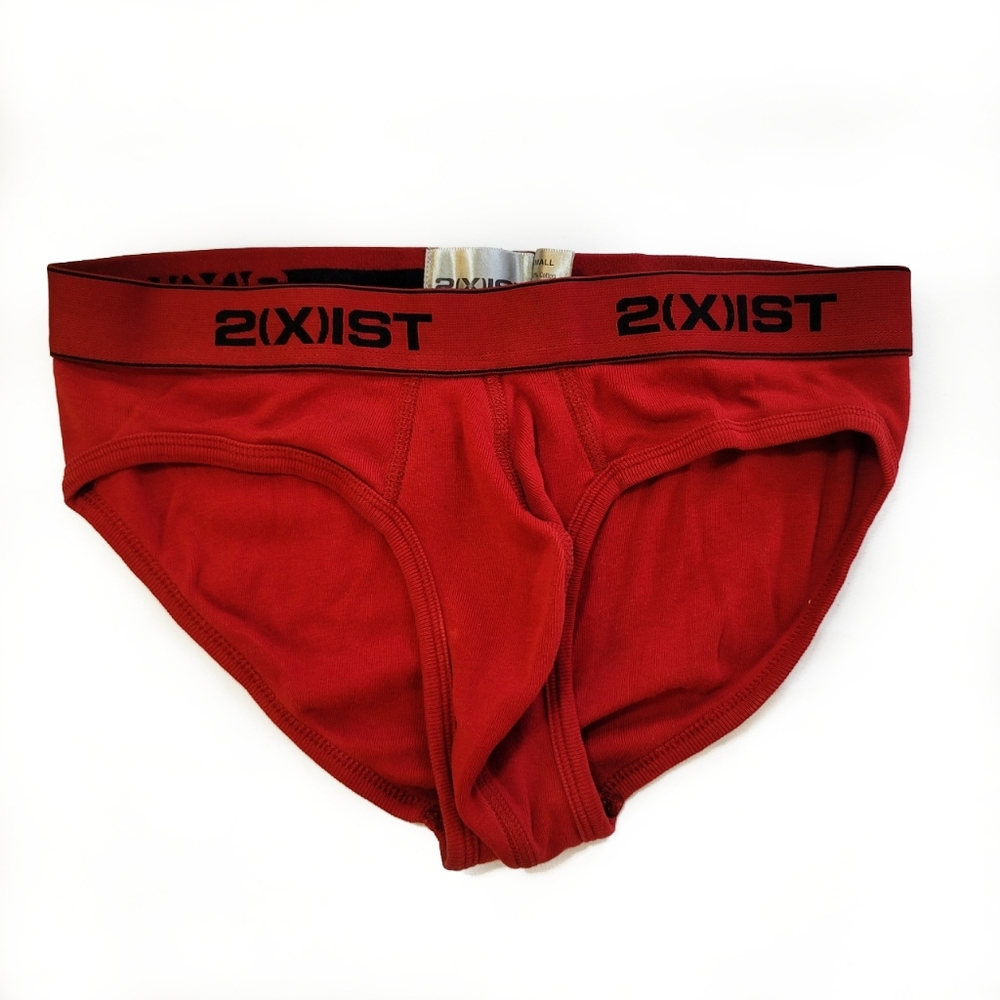 2xist Red Brief